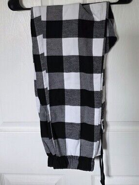 Hollister - Black & White Buffalo Check Lounge Pajama Pants NWT